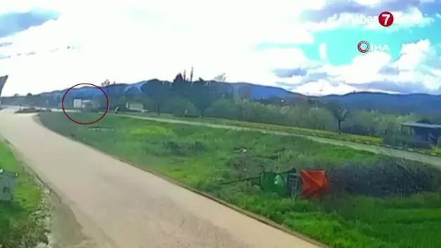 Kastamonu'da Tofaş'ın ikiye bölündüğü feci kazanın görüntüleri ortaya çıktı