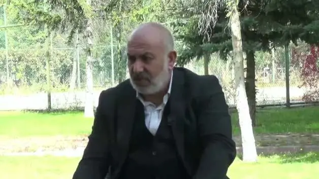 Kayserispor Başkanı Ali Çamlı eski futbolcusunu yerden yere vurdu