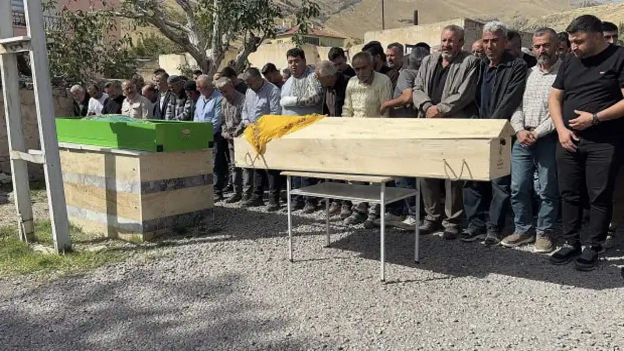 Kazada ölen çiftin cenazeleri toprağa verildi