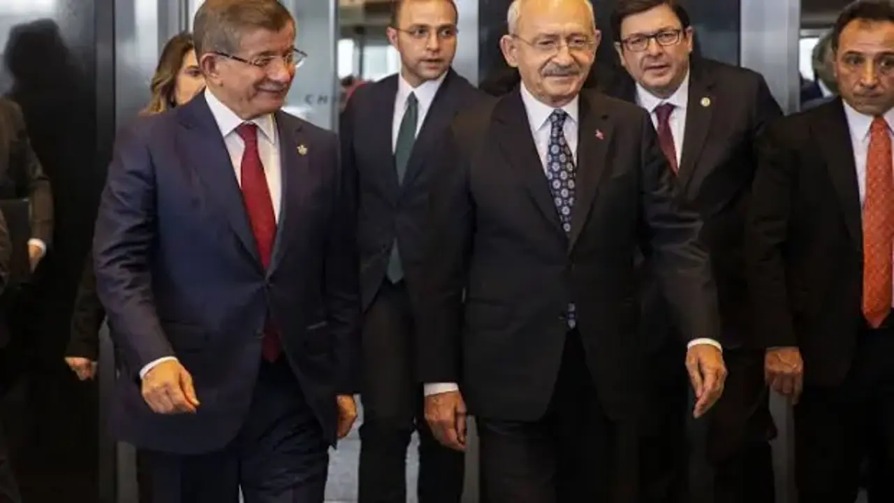 Kılıçdaroğlu üstünü çizmişti! Davutoğlu'ndan çok konuşulacak CHP yorumu! Safını belli etti