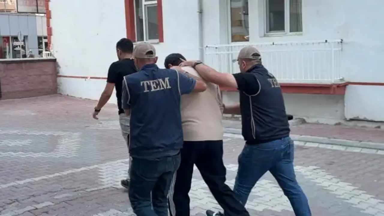 Kırşehir'de Interpol tarafından kırmızı bültenle aranan zanlı yakalandı