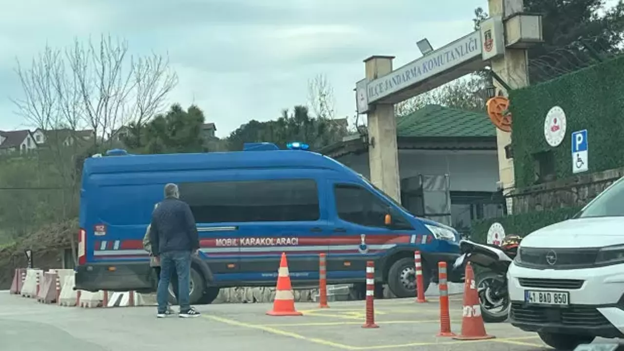 Kocaeli’de jandarmadan operasyon; çok sayıda şüpheli gözaltına alındı
