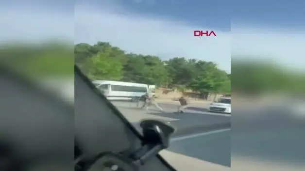 Kocaeli'de trafikteki sopalarla darba 4 tutuklama
