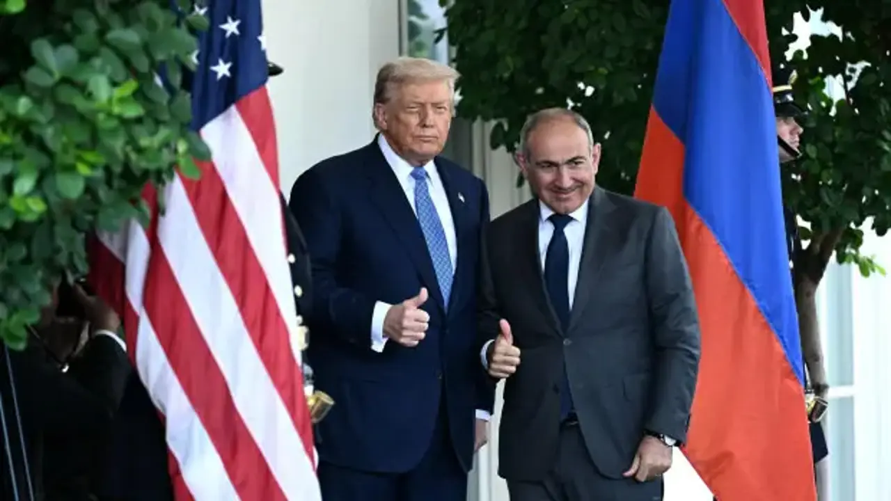 Komşu ülkede yeni dönem! Seçimden zaferle ayrıldılar! Trump desteğini ilan etti!