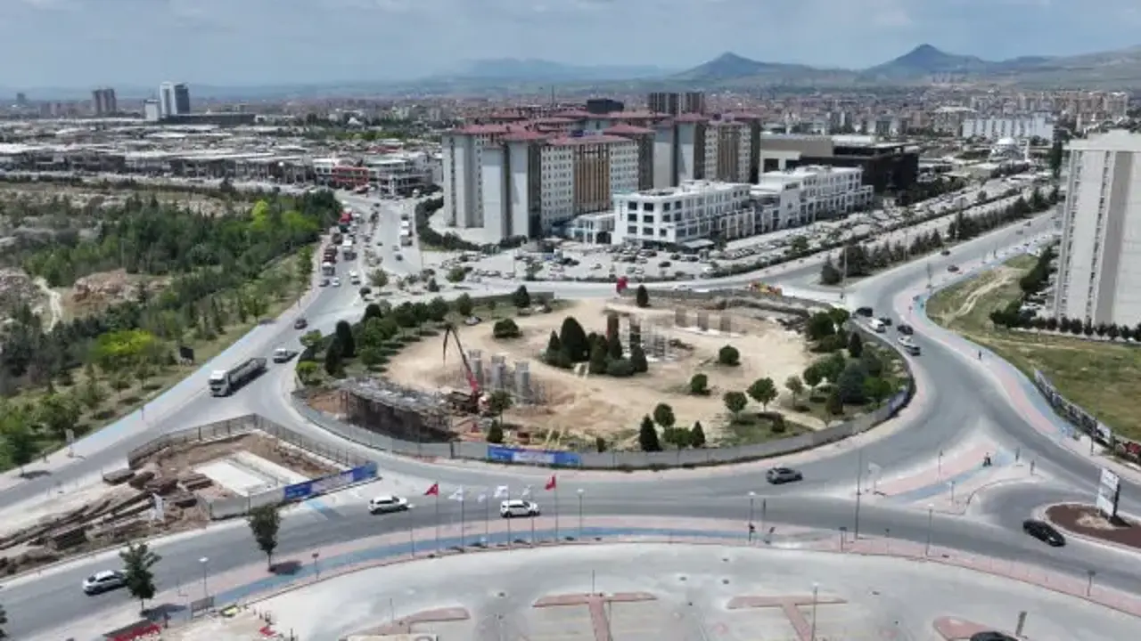 Konya Şehir Hastanesi tramvay hattında köprü çalışmaları hız kesmiyor