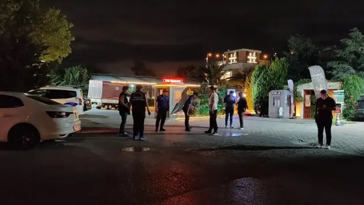 Küçükçekmece'de kafede silahlı saldırı: 2 yaralı