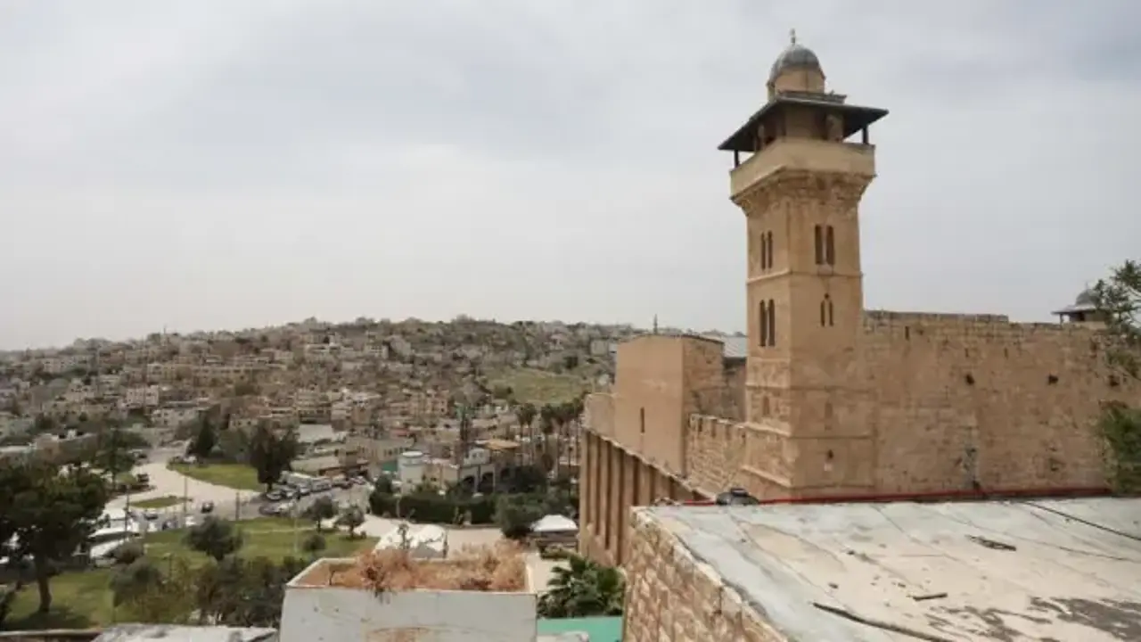 Kutsal camimizi sinagoga çeviriyorlar: 4 peygamberin mezarına ev sahipliği yapıyor