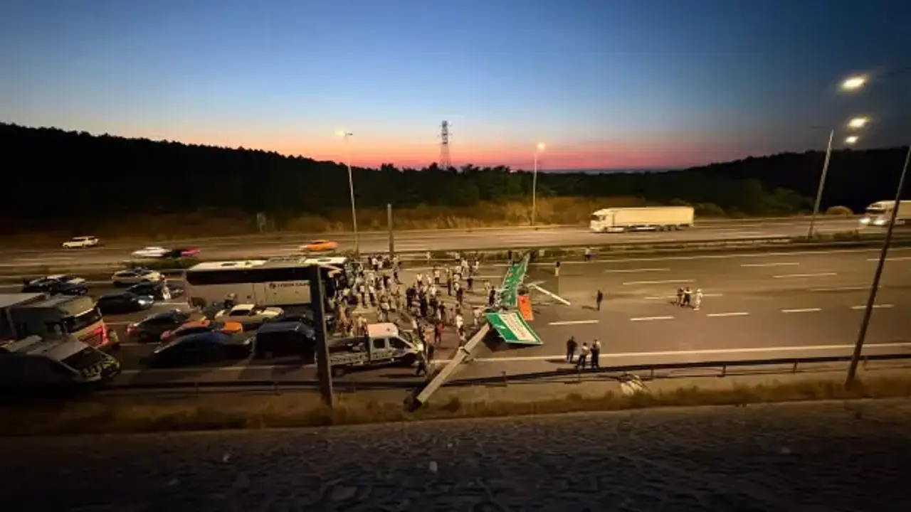 Kuzey Marmara Otoyolu'nun Anadolu istikameti trafiğe kapatıldı