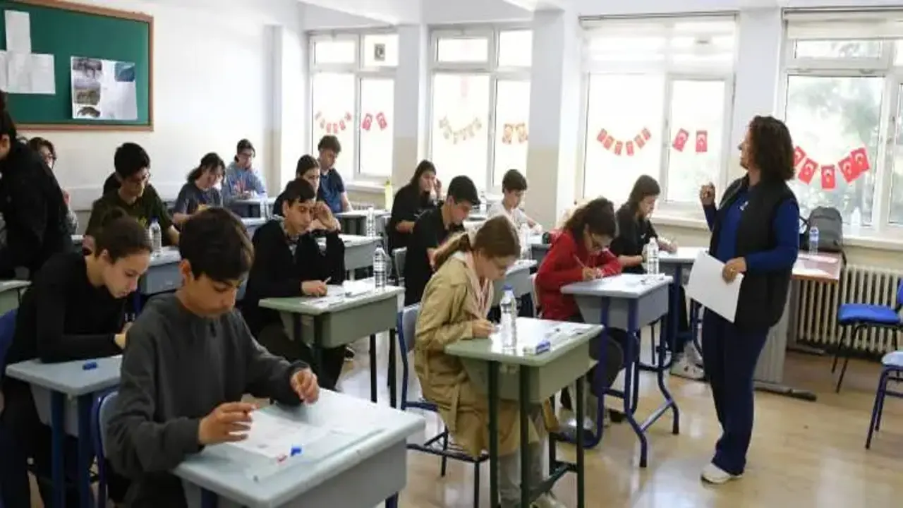 LGS'de İstanbul'un en yüksek puanlı 20 lisesi belli oldu! Listede iki imam hatip lisesi yer aldı
