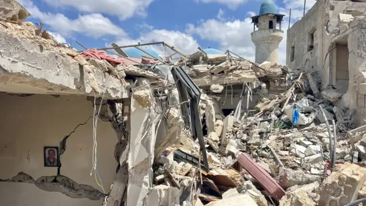 Lübnan’da acı bilanço: Can kaybı 3 bin 826'ya yükseldi