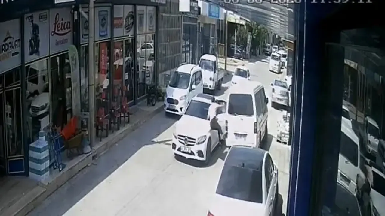 Lüks otomobille kar maskeli milyonluk soygun