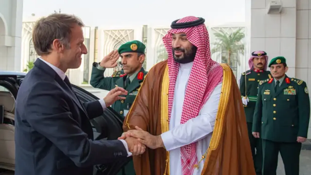 Macron, Riyad'da Prens Selman ile görüştü