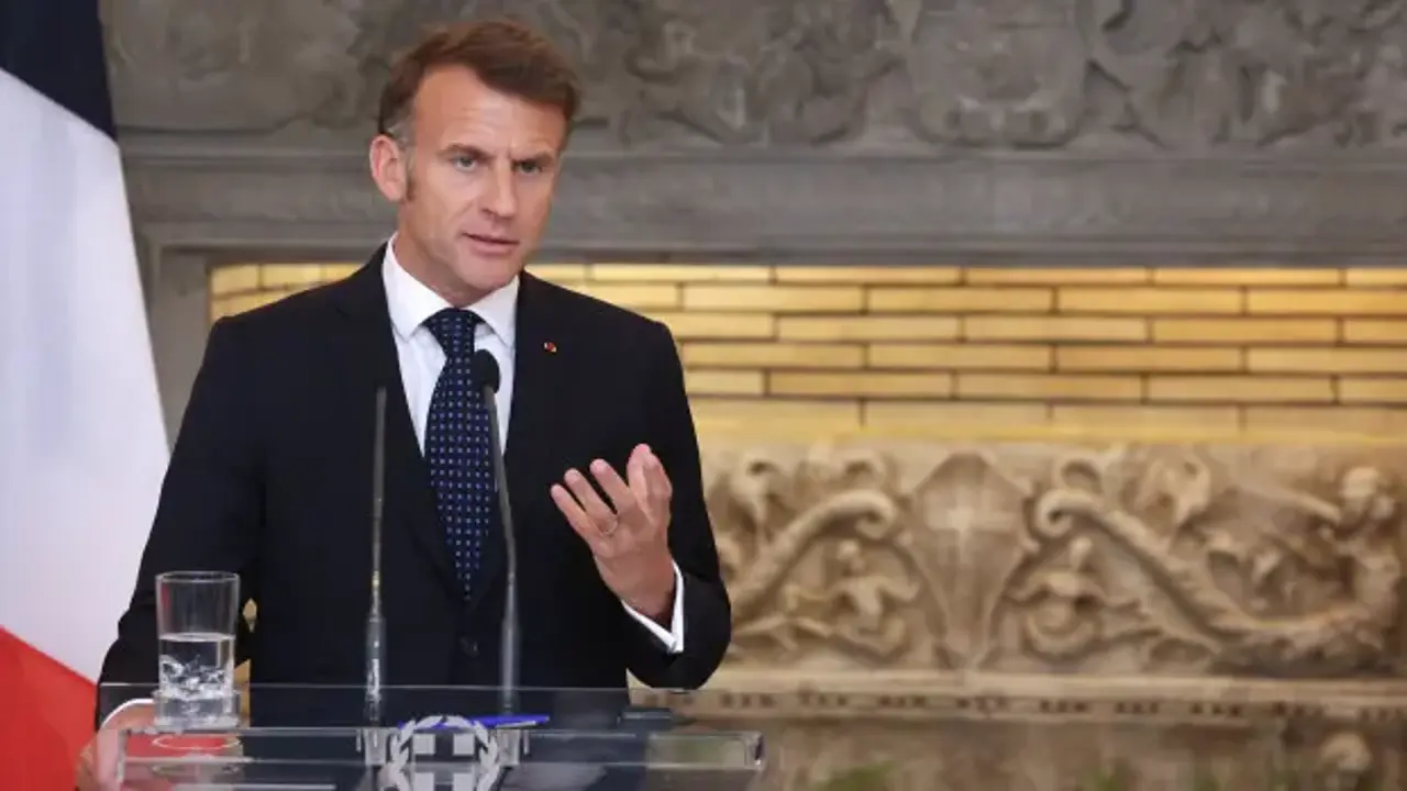 Macron'dan haddİ aşan paylaşım! Osmanlı'yı hedef aldı