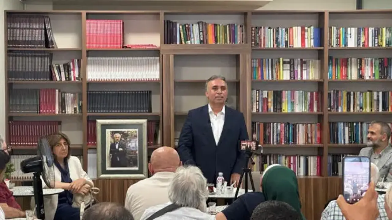 Mahmut Bıyıklı ESKADER’de konuşu