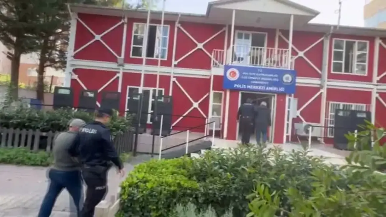 Maltepe'de çöken binayla ilgili 2 kişi tutuklandı