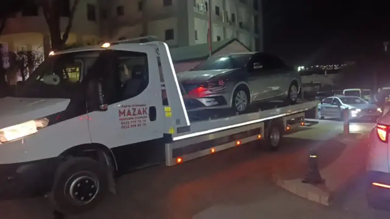 Manavgat Belediyesi'ne gece yarısı haciz şoku: Makam araçlarına el konuldu