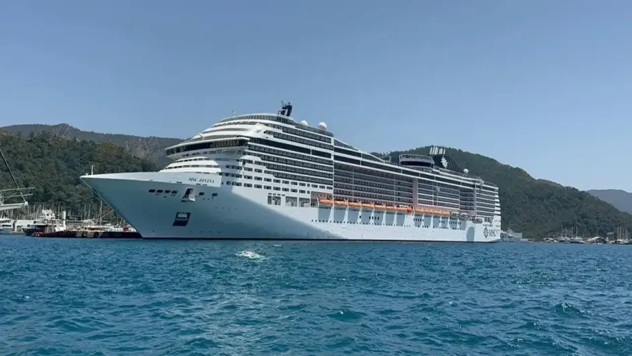 Marmaris'e kruvaziyer akını: Yüzen otellerle rekor sayıda turist bekleniyor