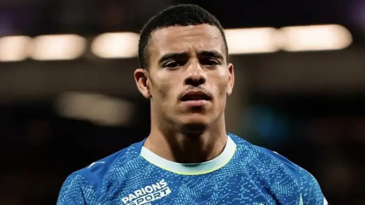 Mason Greenwood kimdir? Futbol kariyeri ve oynadığı kulüpler