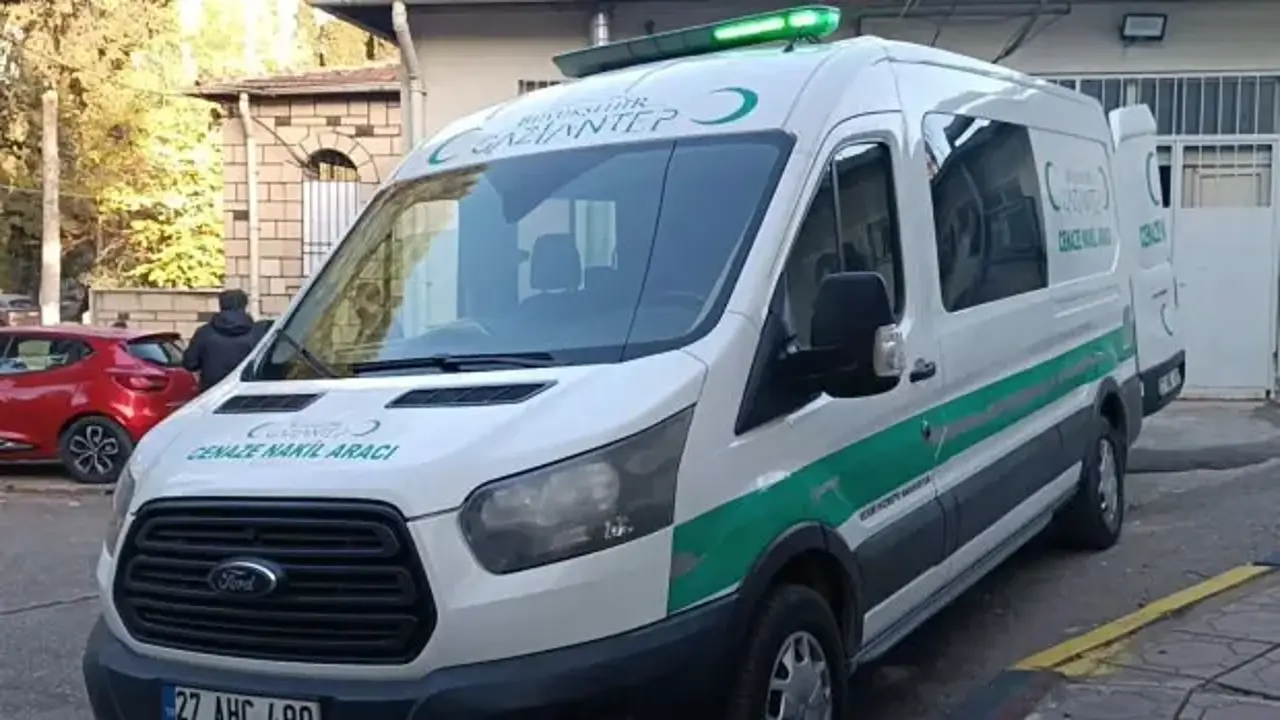 Mendil satan kişi, kavgada bıçaklanarak öldürüldü