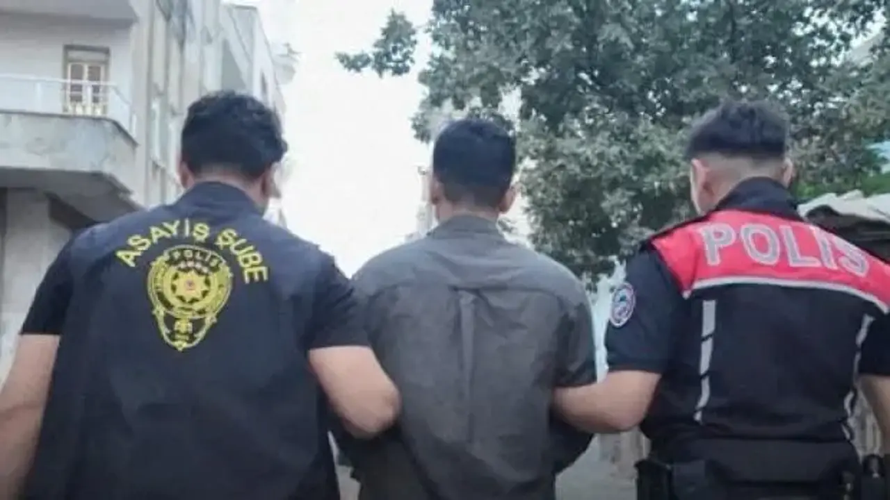 Mersin'de nitelikli dolandırıcılık operasyonunda 13 şüpheli yakalandı