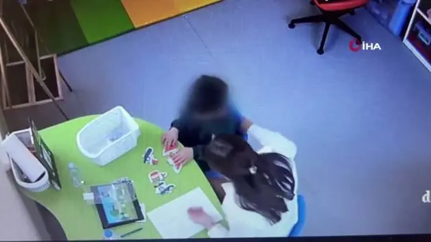 Mersin'de otizmli çocuğa şiddet uygulayan sözde öğretmen suçüstü yakalandı
