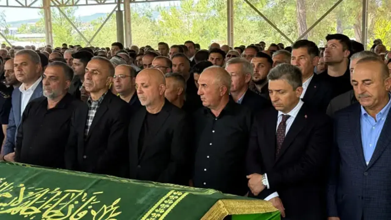Mevlüt Çavuşoğlu'nun kardeşi Aydın Çavuşoğlu son yolculuğuna uğurlandı
