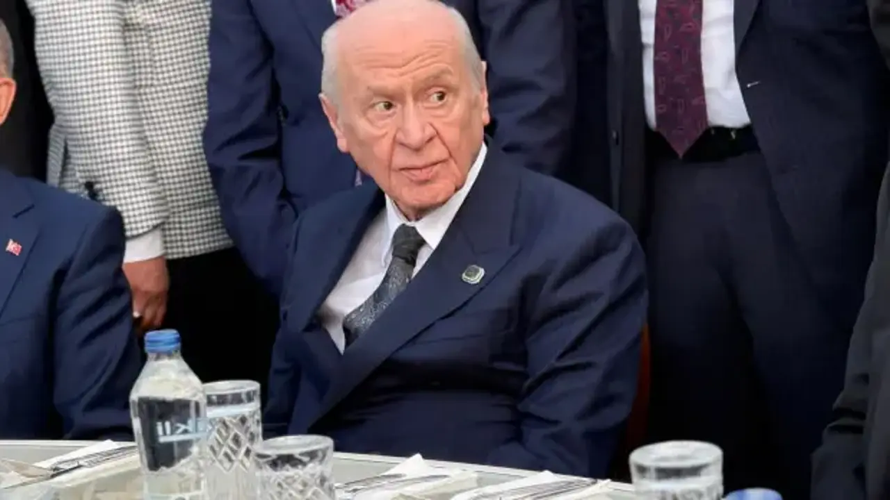 MHP Genel Başkanı Bahçeli, nikah şahidi oldu