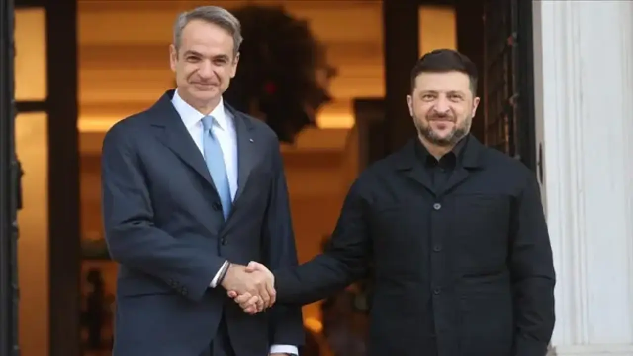 Miçotakis ve Zelenskiy, Brüksel'de görüştü