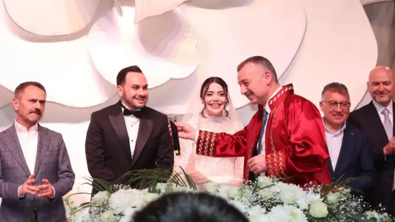 Milletvekili Veysel Tipioğlu'nun mutlu günü: Siyaset ve iş dünyası bu düğünde buluştu