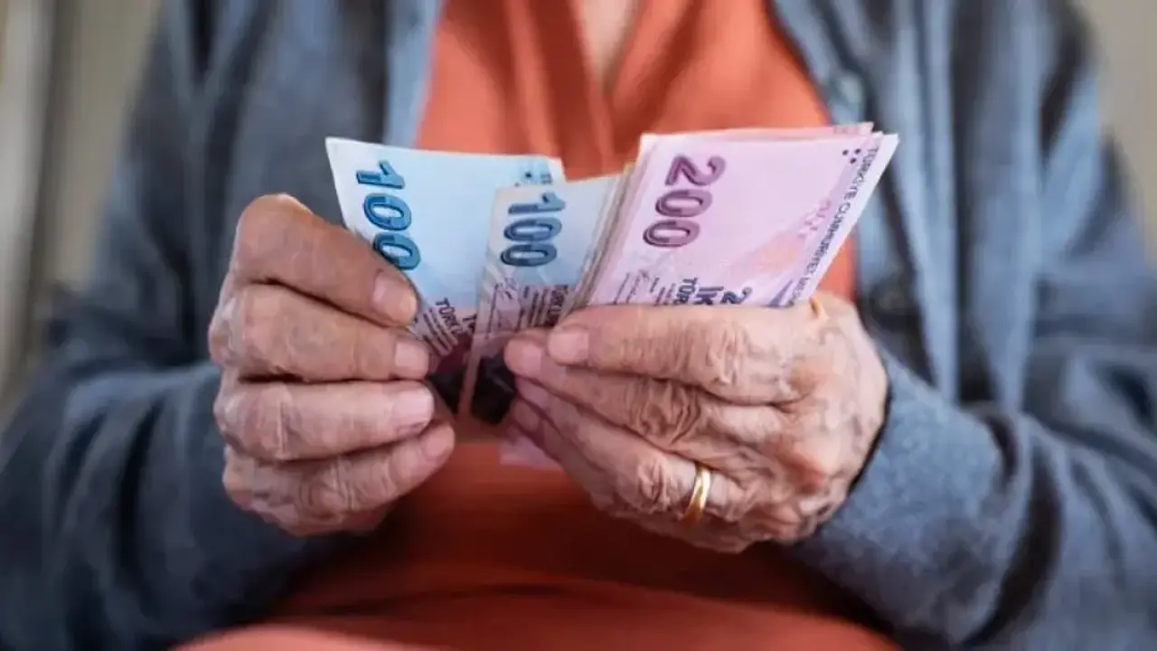 Milyonlarca emekliyi ilgilendiriyor! Temmuz zammı ek ödemeleri de artırdı
