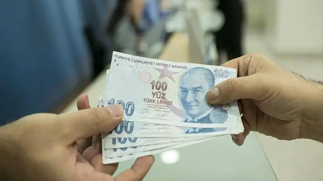 Milyonların maaşı değişecek! 6 aylık tablo netleşiyor: Gözler yarın Saat 10.00'da!