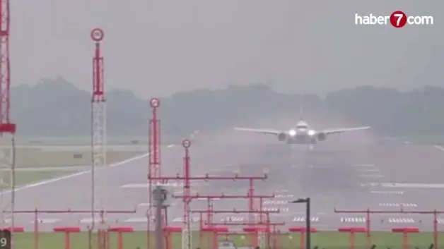 Montreal Havalimanı’nda Korku Dolu Anlar! Air Canada uçağı pistten çıktı
