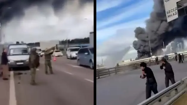 Moskova'da sivil trafiğin ortasında 