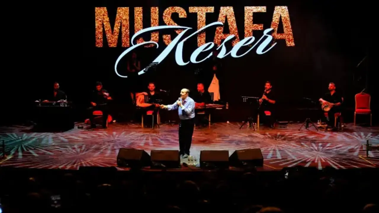 Mustafa Keser’den müzik ve kahkaha dolu gece