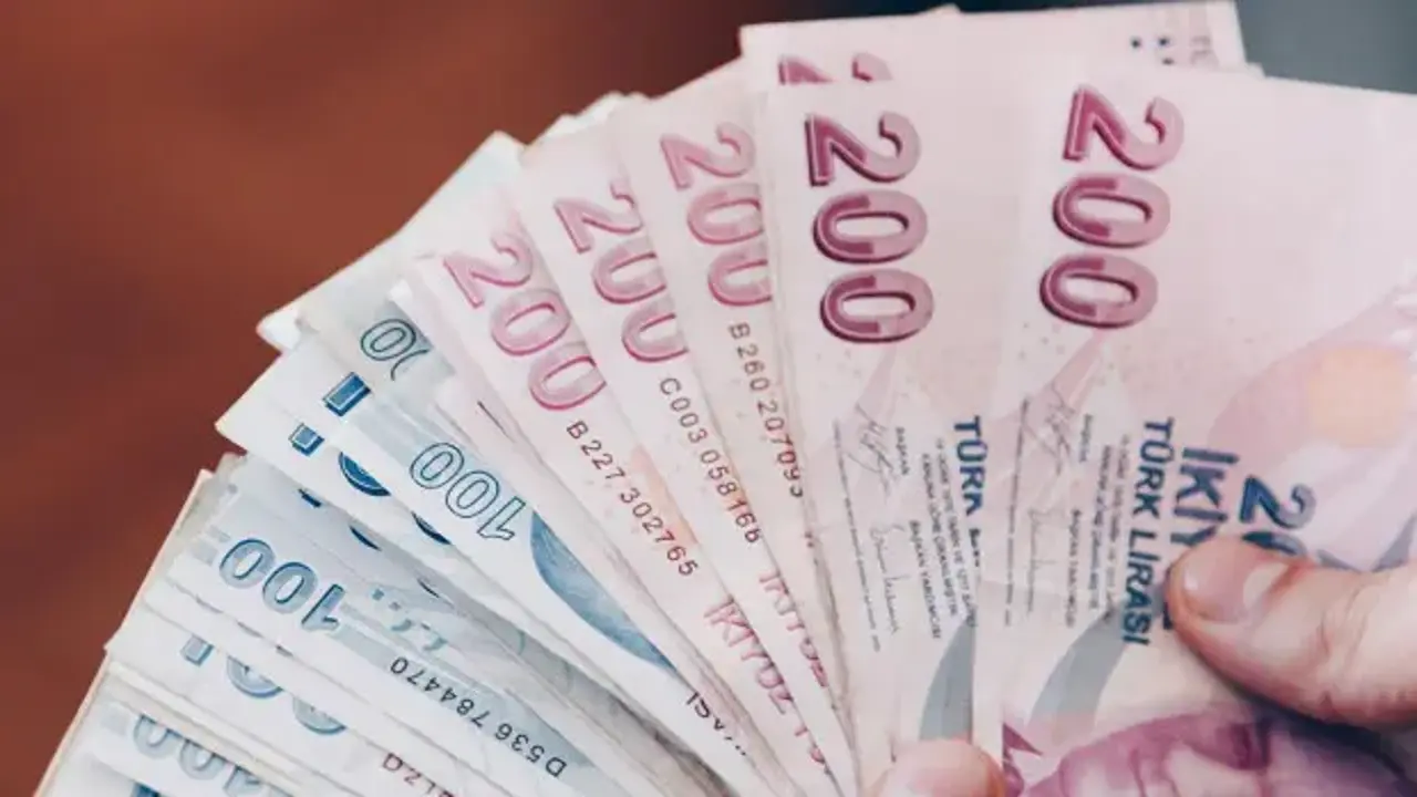 Öğrenciler için yeni ‘ücret’ kararı! YÖK'ten %25 kuralı geliyor