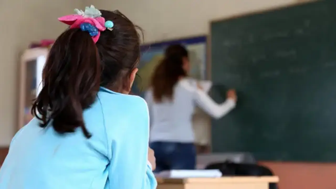 Öğretmenlerin il içi yer değiştirme sonuçları açıklandı
