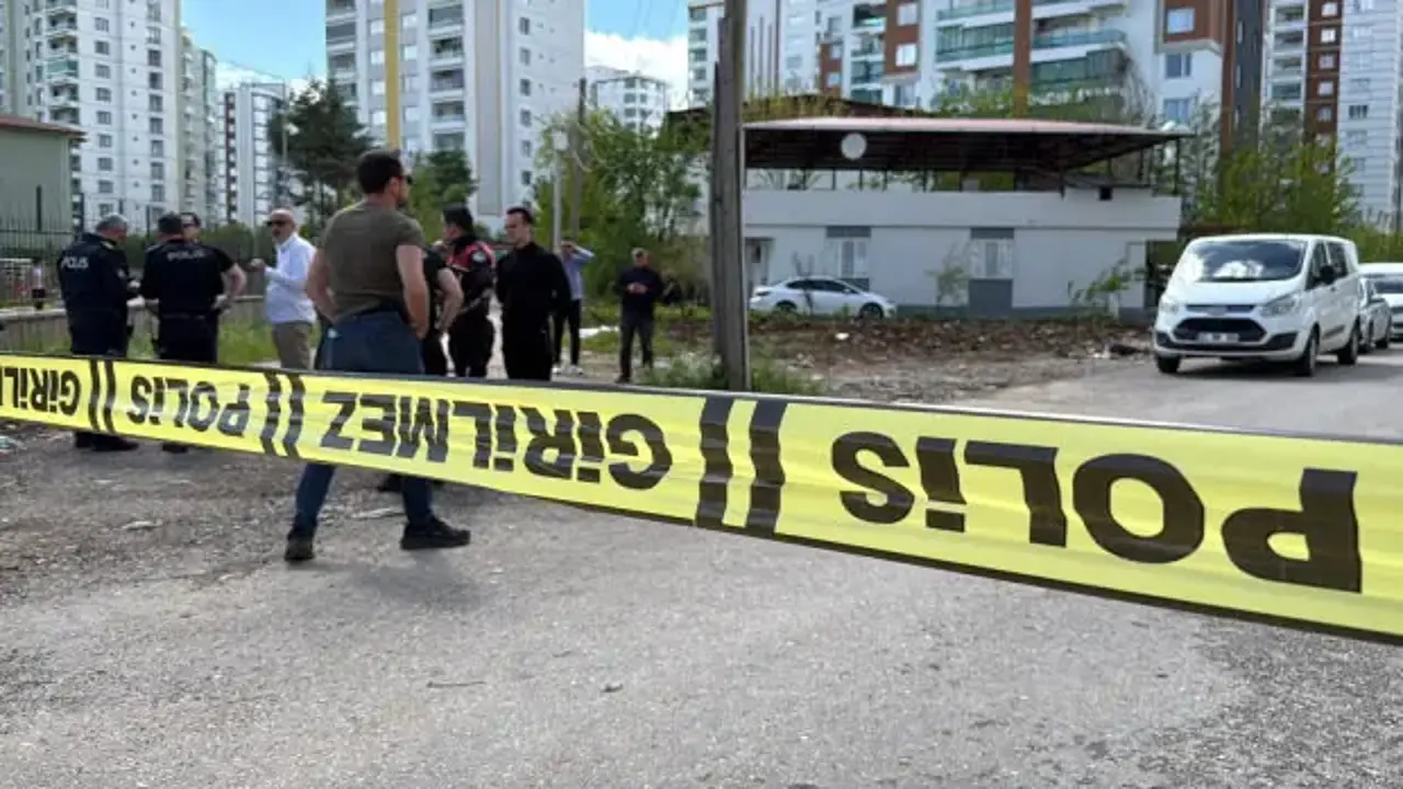 Okul bölgesinde silah sesleri! Peş peşe ateş edildi, öğrenciler panikledi