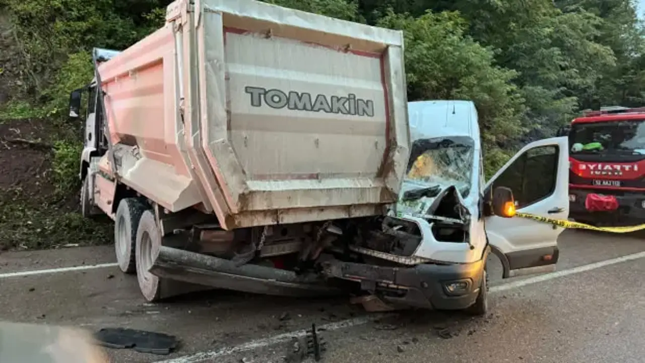 Ordu'da feci kaza: 1 ölü, 18'i öğrenci 23 yaralı