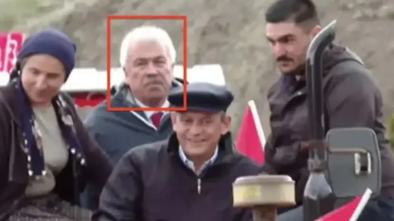 Özel'in fotoğrafındaki sır: Yeni Parti yoluna yolsuzluktan hüküm giyenlerle devam ediyor