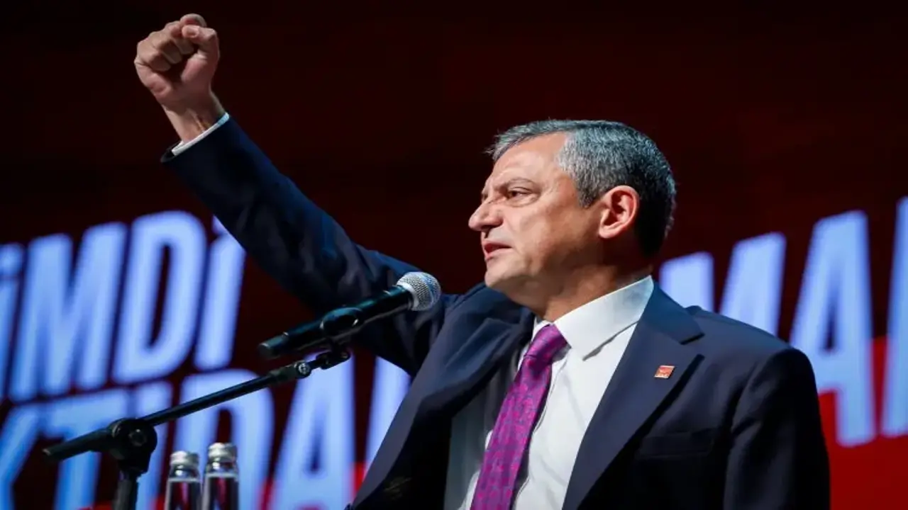 Özgür Özel hakkındaki fezlekede para trafiği deşifre oldu: Mavi valizden lüks araçlara
