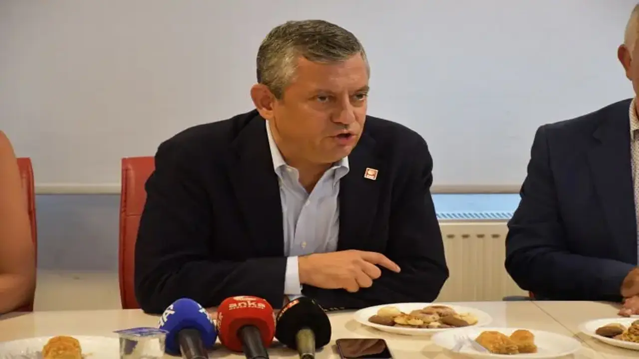Özgür Özel ile CHP'den ayrılan milletvekilleri belli oldu! İşte Yeni Parti listesi