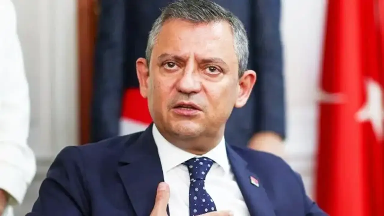 Özgür Özel'den arınma hamlesi: Yeni partiye almayacak