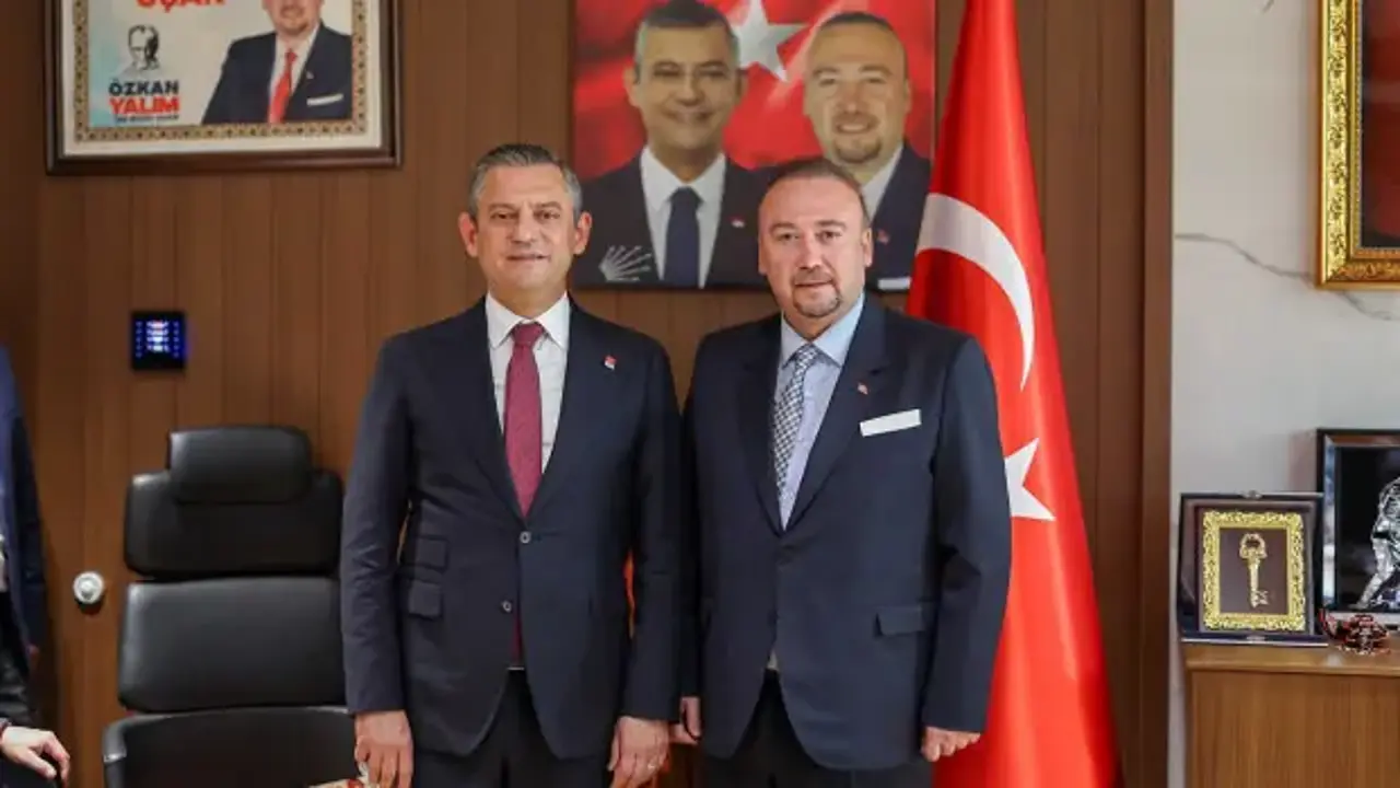Özkan Yalım Özgür Özel'i ele verdi: 'Durbay'la otelimde görüştü, babasına araba aldım'