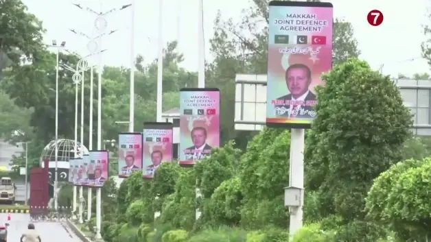 Pakistan'daki simge yapılar, Türkiye, Suudi Arabistan ve Pakistan bayraklarıyla ışıklandırıldı