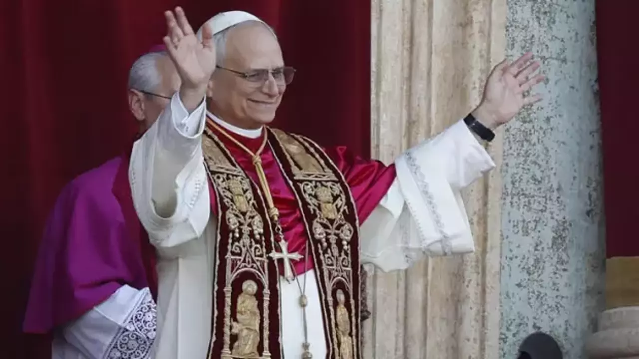 Papa 14. Leo'dan tarihi ziyaret