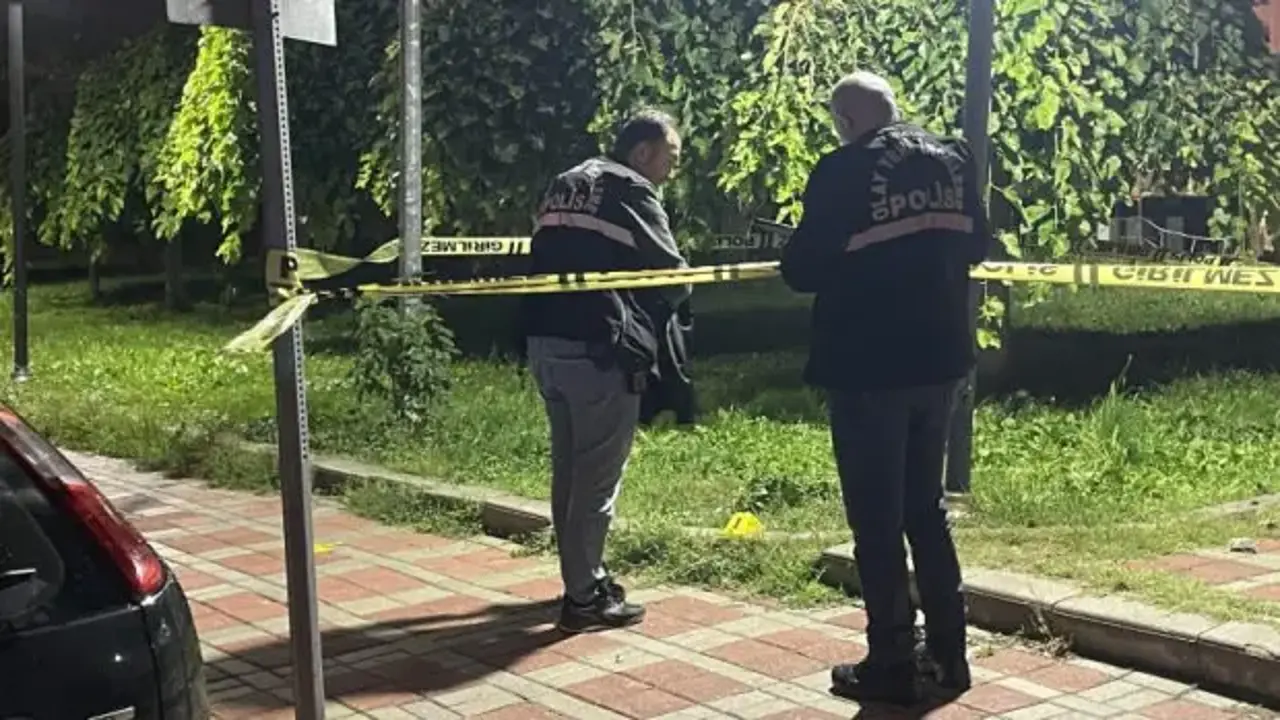 Parkta bıçaklı kavga: 2 çocuk ağır yaralandı