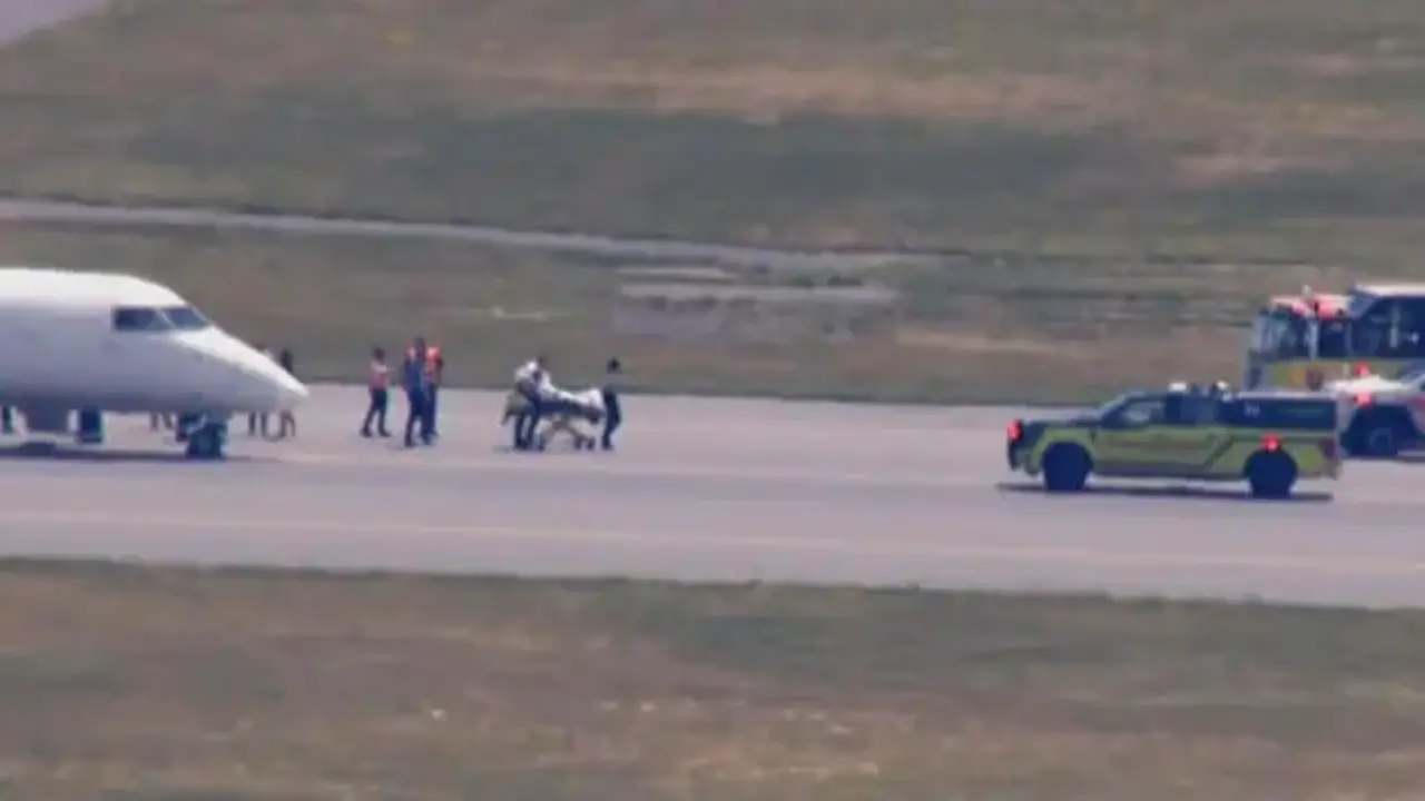 Pilot havada kriz geçirdi! Yolcular emniyet kemeriyle bağladılar
