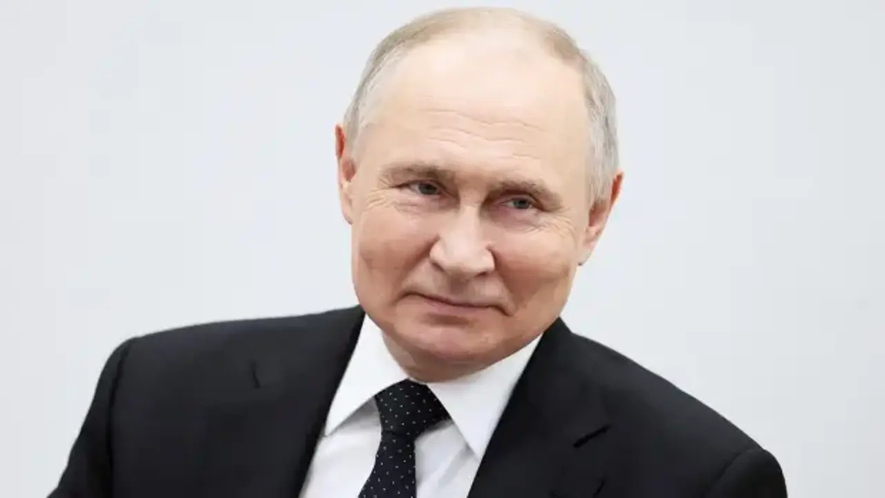 Putin: Zelenskiy konuşmak isterse Moskova'ya gelebilir