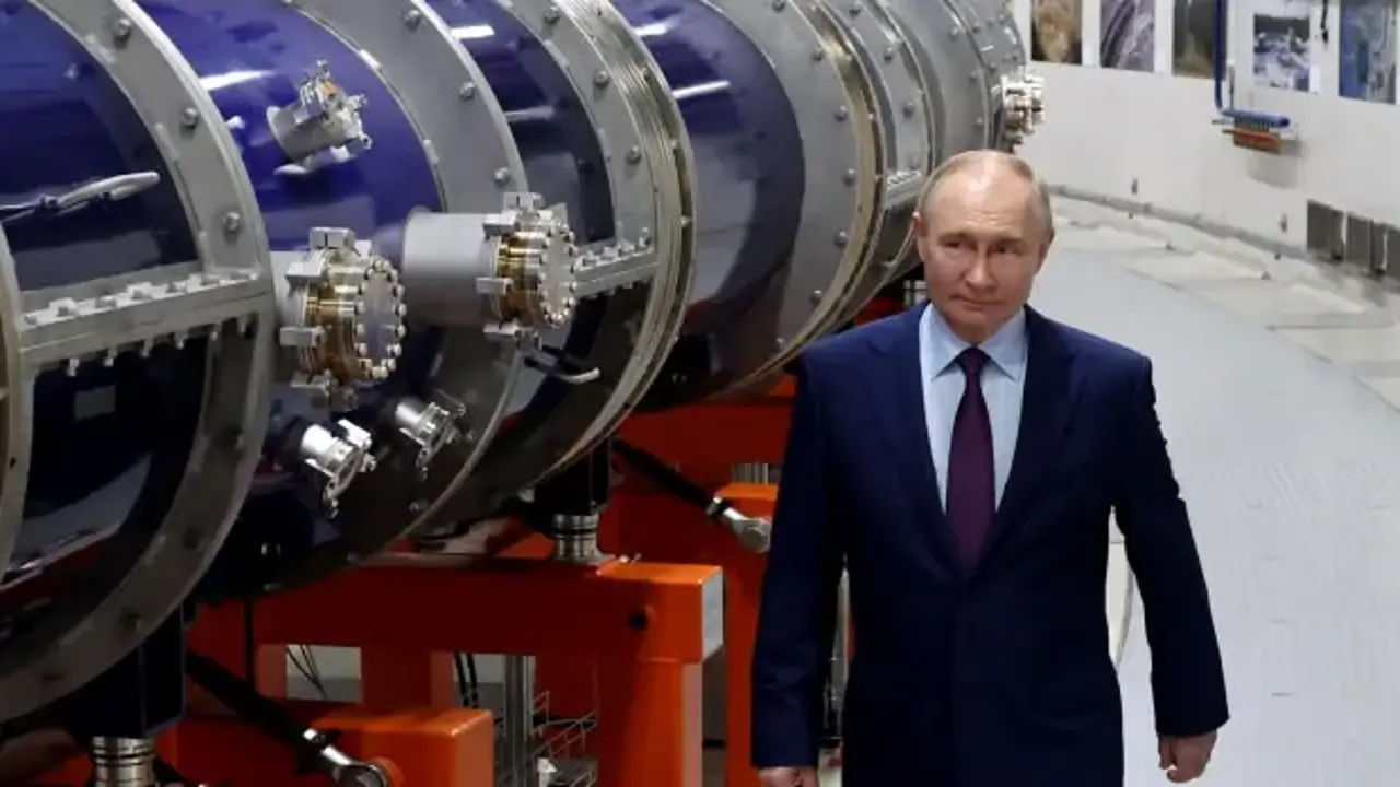 Putin'den tüm dünyayı tedirgin eden duyuru! 'Devam edeceğiz' deyip resmen ilan etti