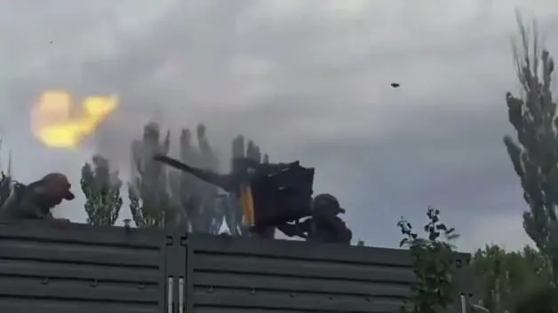 Rus askerin atış taliminde korkutan anlar!